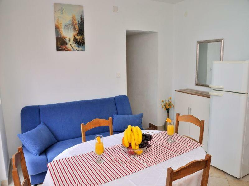 Apartments Mira Rogoznica  Buitenkant foto